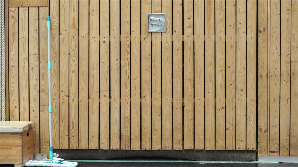 Jürgens: "Hier und da erinnert die Sporthalle auch an eine Sauna aus den Achtzig...