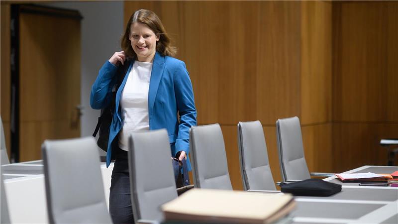 Ministerin will nach Landtagswahl im VW-Aufsichtsrat bleiben Julia Willie Hamburg sieht ihre Doppelrolle als Ministerin und VW-Aufsichtsrätin als klaren Gewinn. (Archivbild)