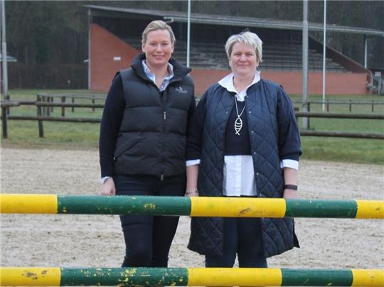 Julia Witthohn (links) und Britta Schmohr-Wichers gehören zu dem Organisationsteam. Foto: Mohrmann