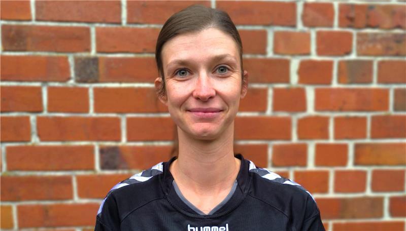 Julia von der Reith (Bü/Dro) – Intelligente Spielerin mit Übersicht Julia von der Reith kehrte im Frühjahr auf das Handballfeld zurück.