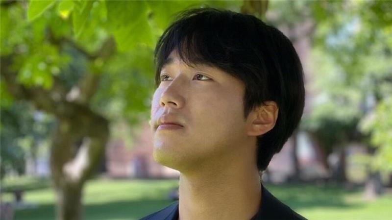 Julian (Joo-Young) Kim.