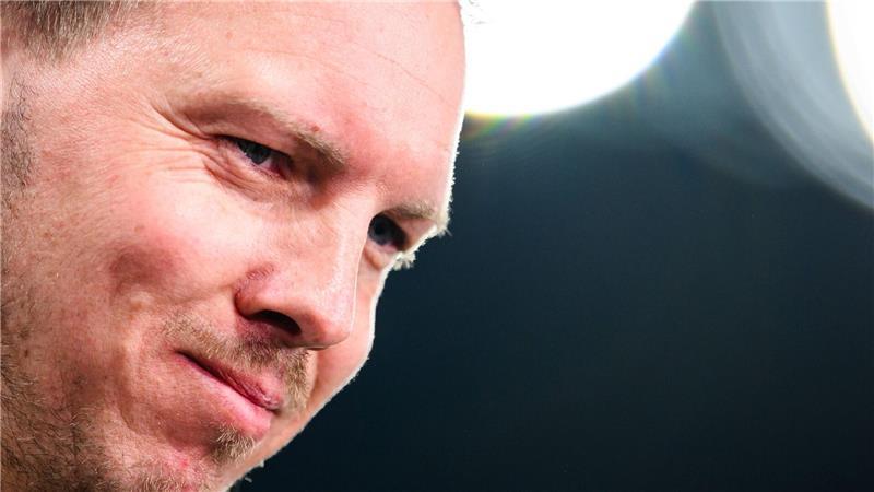 Julian Nagelsmann lächelt im Spiel gegen die Schweiz. (Archivbild)