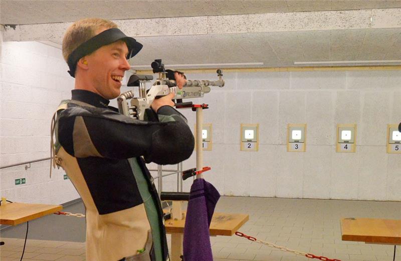 Julian Stoll gehörte mit dem Kleinkalibergewehr 3x20 zu den erfolgreichen Schützen. Archivfoto: Ahrens