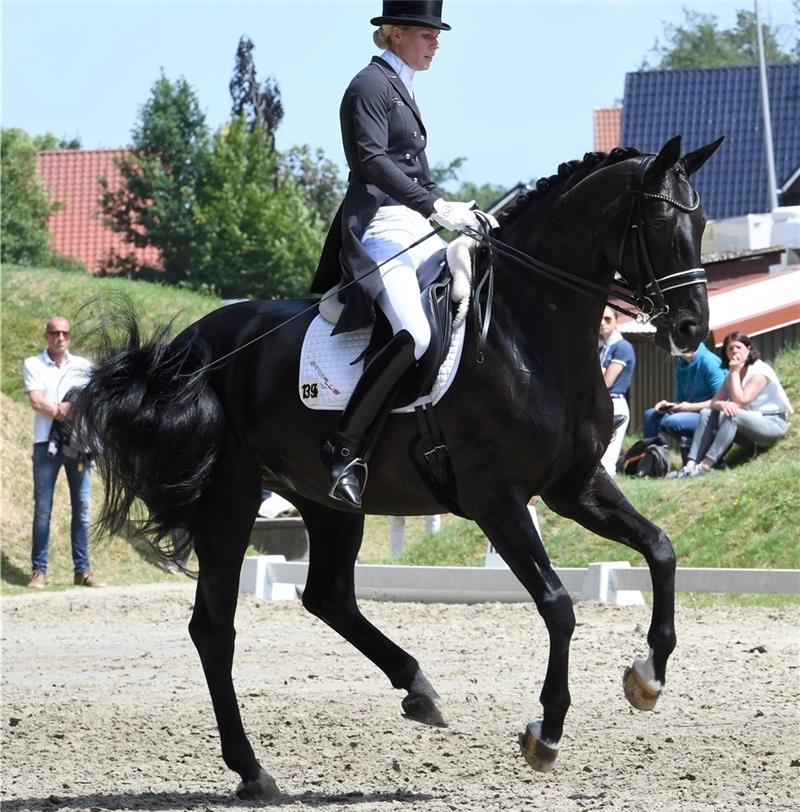 Juliane Brunkhorst war die erfolgreichste Dressurreiterin in Bargstedt.