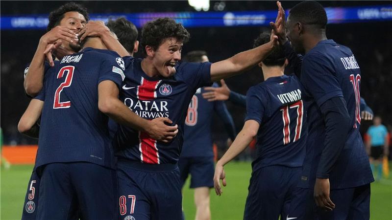 Junge Profis wie João Neves (Mitte) statt der ganz großen Stars haben Paris Saint-Germain in das Finale der Champions League geführt.