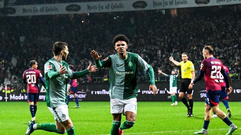 BVB patzt auch gegen Mainz - Darmstadt zeigt Kampfgeist Justin Njinmah (M) sorgte für einen Bremer Punkt gegen Leipzig.