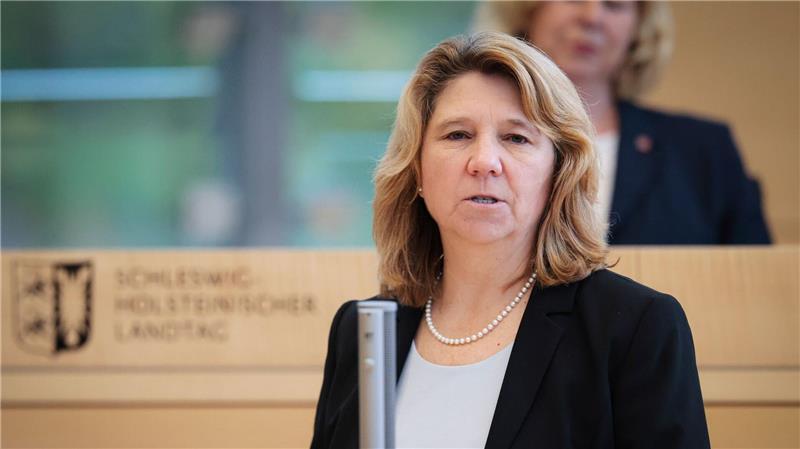 Fast alle Amtsgerichte im Norden sollen erhalten bleiben Justizministerin Kerstin von der Decken dankte den an den Reformvorschlägen Beteiligten. (Archivbild)