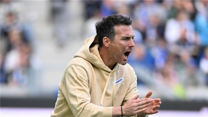Nur einer trifft - KSC schlägt Magdeburg mit 1:0 KSC-Trainer Christian Eichner sah ein spannendes Spiel mit vielen Torchancen.