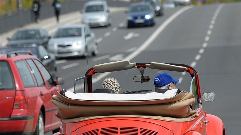Vom Statussymbol zum Ladenhüter? Einbruch bei Cabrio-Verkauf Käfer-Cabrios haben Kultstatus erreicht. (Archvibild)