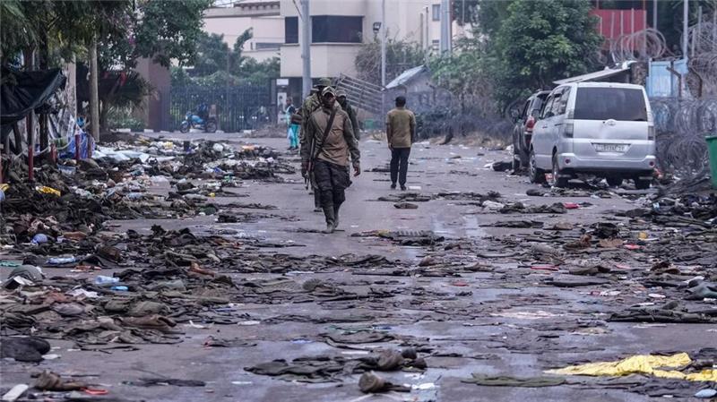 Kongos Präsident ruft Bevölkerung zum Widerstand auf Kämpfer der Miliz M23 patrouillieren in Goma. (Archivbild)