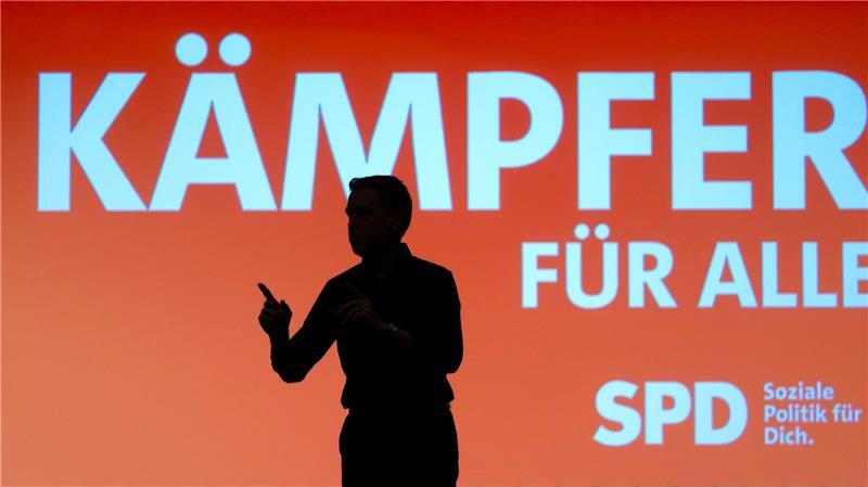 Kämpfer forderte die Sozialdemokraten auf, wieder stärker mit Menschen ins Gespräch zu kommen.
