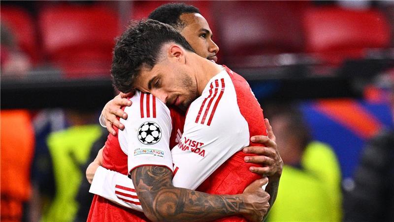 Kai Havertz tröstete Teamkollege Gabriel, nachdem dieser den entscheidenden Elfmeter verschossen hatte.