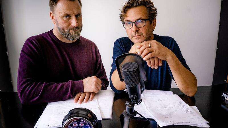 „Die drei ???“-Podcast ist bald wieder auf Tour Kai Schwind (l) und Andreas Fröhlich treffen sich regelmäßig und reden über Hörspiel-Anekdoten.