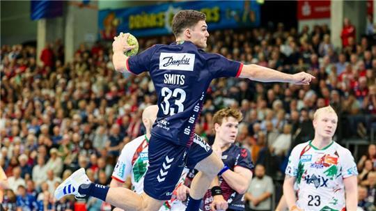Kai Smits und die SG Flensburg-Handewitt spielten gegen den SC DHfK Leipzig.
