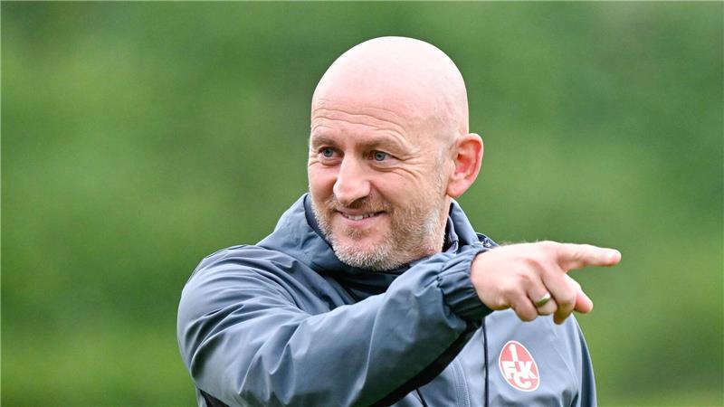 Zweitliga-Rennen ohne HSV: Wer nutzt die Chance? Kaiserslauterns neuer Trainer Torsten Lieberknecht bringt viel Erfahrung mit, die es für einen Aufstieg braucht.