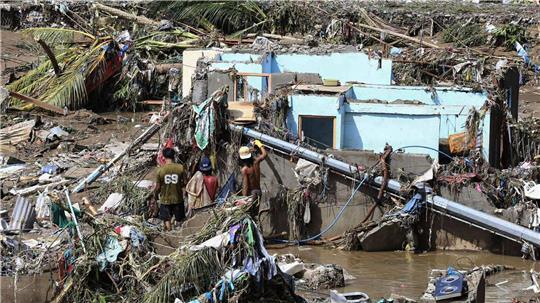 „Kalmaegi“ hatte mit Starkregen und heftigem Wind gewütet.