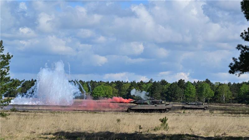 Kampfpanzer auf dem Truppenübungsplatz Munster in Niedersachsen (Archivbild)