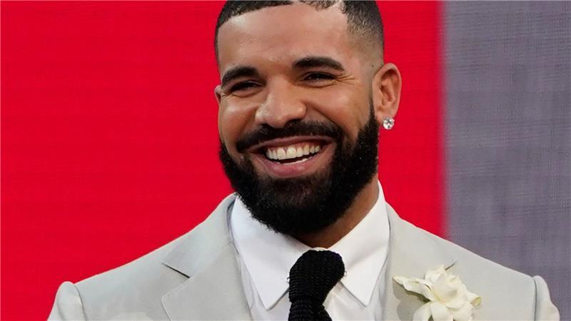 Drake scheitert mit Klage gegen Kendrick-Lamar-Song Kanadas Erfolgsrapper Drake wehrt sich erfolglos gegen Anspielungen in einem Lied von US-Musiker Kendrick Lamar. (Archivlbild)