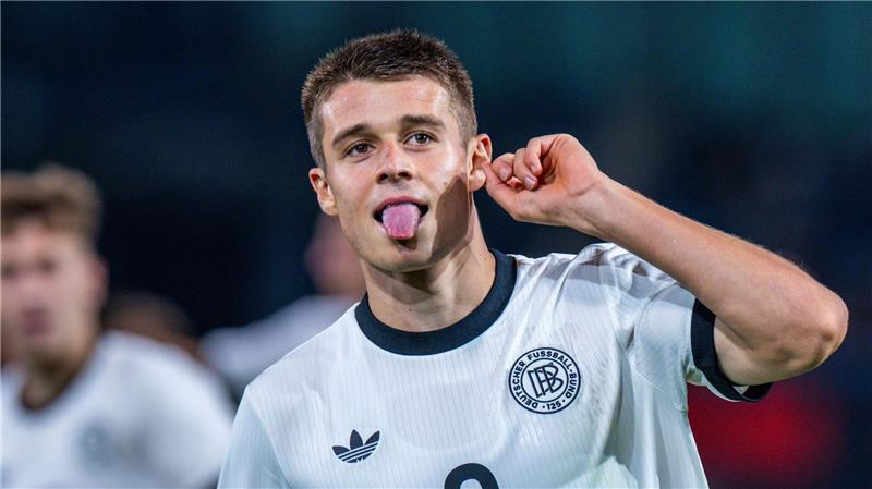 „Der Boss bleibt“: Neuer Kompany-Vertrag vor Belgien-Duell Kann U21-Nationalspieler Nicolo Tresoldi den FC Bayern ärgern? (Archivbild)