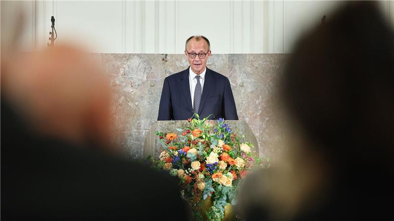 Kanzler Merz bezeichnete Friedrich von Metzler als „herausragenden Bankier“ und „Menschenfreund“.