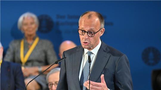 Kanzler Merz nutzt seine Rede in Aachen, um eine Botschaft mit Blick auf die EU-Finanzplanung zu setzen.