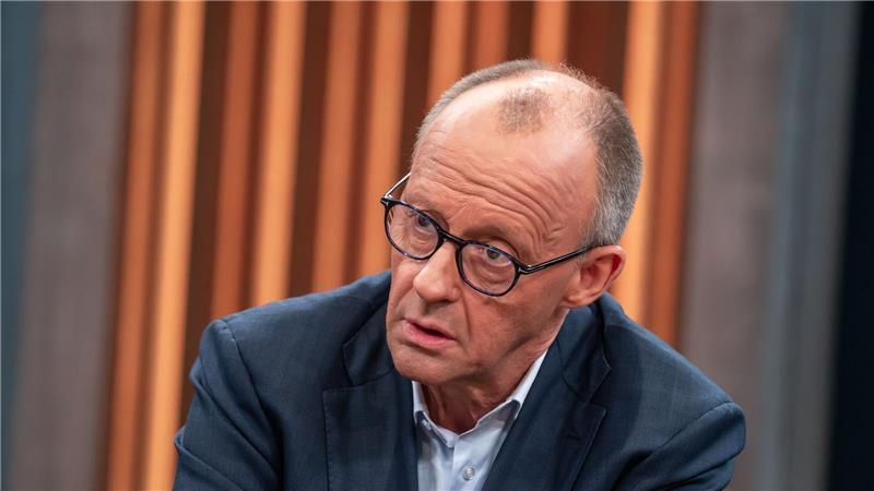 Kanzler Merz warnt, der Iran dürfe nicht in den Besitz von Atomwaffen gelangen.