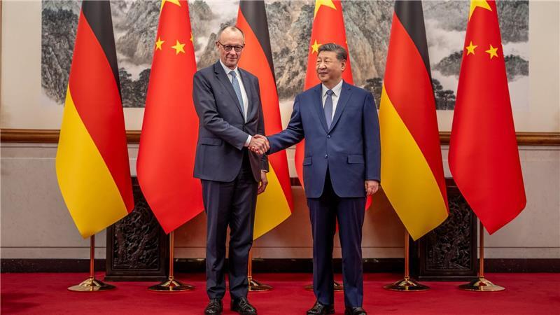 Kanzler Merz will bei seiner China-Reise Chancen für die deutsche Wirtschaft ausloten