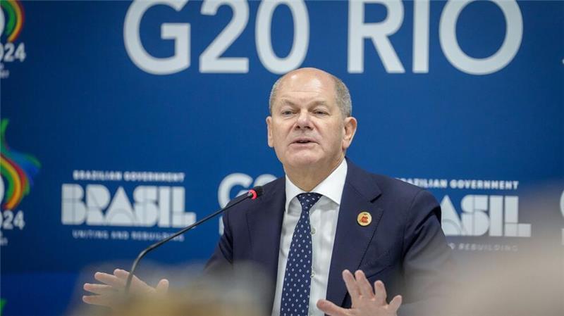 Scholz bleibt nach US-Kehrtwende bei Nein zu Taurus Kanzler Scholz hat schon vor mehr als einem Jahr Nein zu Taurus gesagt. Trotzdem wird ihm die Frage immer wieder gestellt
