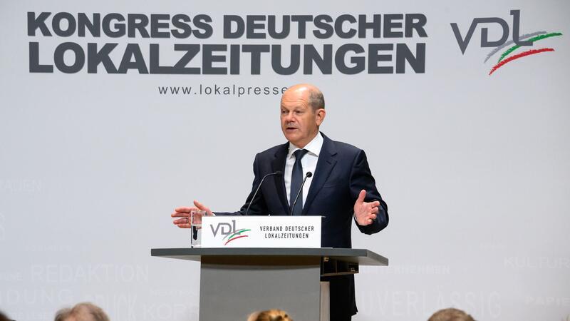 Kanzler Scholz sieht eine wichtigere Rolle für klassische Medien. (Archivbild) 