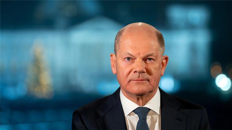 Kanzler Scholz versichert Bürgern, die Ukraine werde weiter unterstützt. 