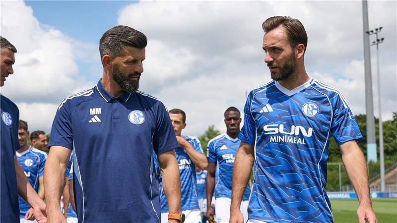 Schalker „Wahnsinn“: Wendepunkt mit Baumann und Muslic? Kapitän Kenan Karaman bleibt wichtigster Ansprechpartner des Trainers