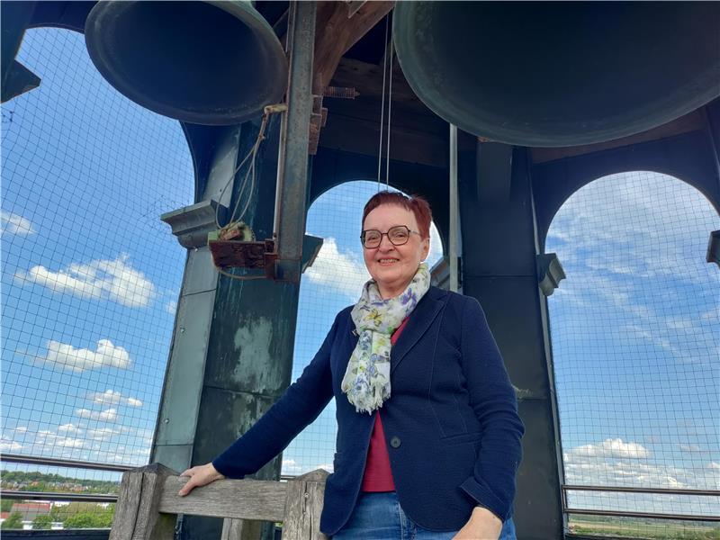 „Sie leistet Großes“: Karin Fischer ist die gute Seele von St. Cosmae Karin Fischer ist Turmführerin in St. Cosmae und organisiert die Gruppe der Turmführer. Das ist nur eine von vielen ehrenamtlichen Aktivitäten, die die Staderin als Alltagsheldin qualifizieren.