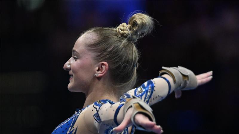 „Ein geiles Gefühl“ - Schönmaier gewinnt EM-Gold am Sprung Karina Schönmaier lächelt nach der perfekten Landung.