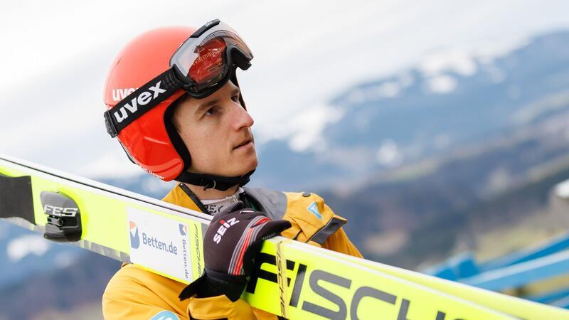 Geiger vor Tourneestart: „Mit breiter Brust reingehen“ Karl Geiger landet bei der Qualifikation auf Platz 2.