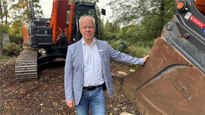 Nach Verzögerungen: In der Steinfeldsiedlung kann jetzt gebaut werden Karl-Heinz Löhn von der Koordinierungsstelle Fördermittel hat den Überblick über die Projekte in der Steinfeldsiedlung.