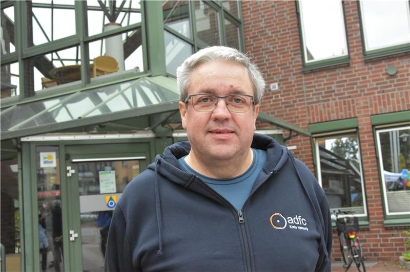 Stadtradeln: Mit Muskelkraft für ein besseres Klima Karl-Heinz Stöver : „Ich nutze mein E-Bike bei Wind und Wetter, zur Arbeit und für größere Touren.“