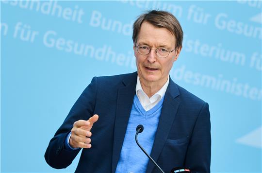 Karl Lauterbach (SPD), Bundesminister für Gesundheit. Foto: Annette Riedl/dpa