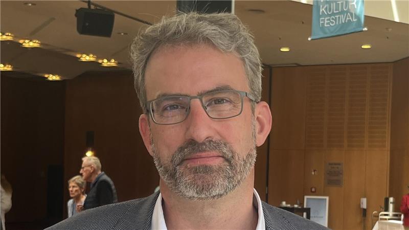Karl Scheruhn.