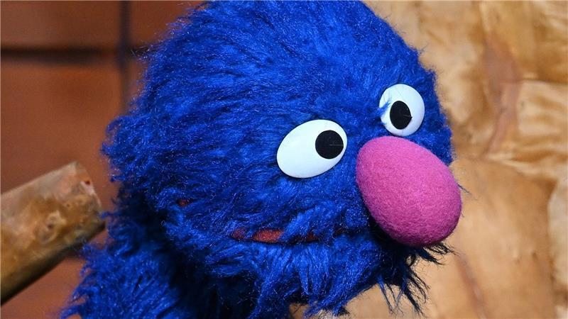 „Sesamstraße“: Kult-Sprecher von Grobi ist tot Karl-Ulrich Meves sprach für Grobi Kult-Sätze wie: „Nah und schon wieder ganz weit weg.“