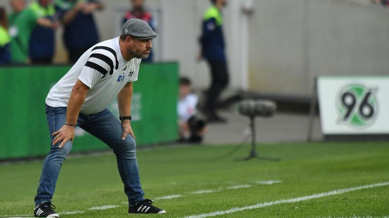 Zu viele Ausfälle: HSV hilft auch kein Fingerschnipsen Kassierte mit dem HSV die erste Saison-Niederlage: Trainer Steffen Baumgart.