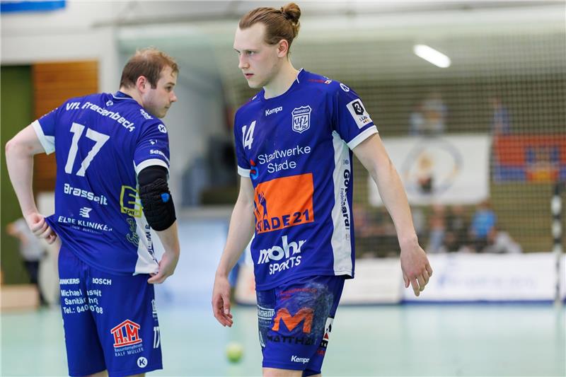 Lösbare Aufgabe für Fredenbeck – Beckdorf unter Druck Kassierte mit dem VfL Fredenbeck die zweite Pleite zum Saisonstart: Außen Pelle Fick (rechts). Archivfoto: Struwe
