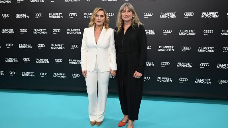 Kate Winslet über Frauen: „Ihr seid phänomenal“ Kate Winslet hat im Film „Die Fotografin“ nicht nur die Hauptrolle übernommen, sie hat ihn mit Kate Solomon zusammen auch produziert.