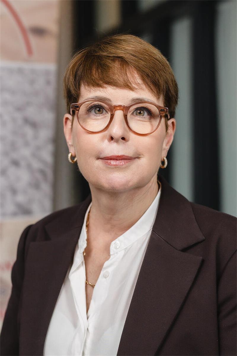 Küche und Bad: Darum geraten im Landkreis Tausende Wohnungen in den Fokus Katharina Metzger, Präsidentin des Bundesverbandes Deutscher Baustoff-Fachhandel.