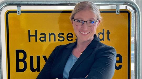 Katharina Mewes (41) kandidiert für die BBG/FWG bei der Bürgermeisterwahl in Buxtehude am 13. September.