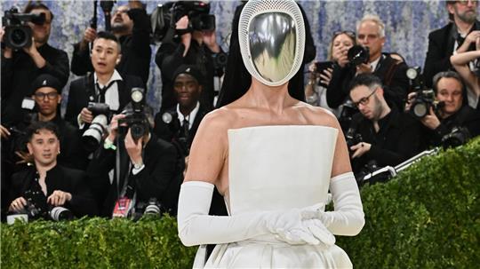 Katy Perry kommt zur Benefizgala des Metropolitan Museum of Art.