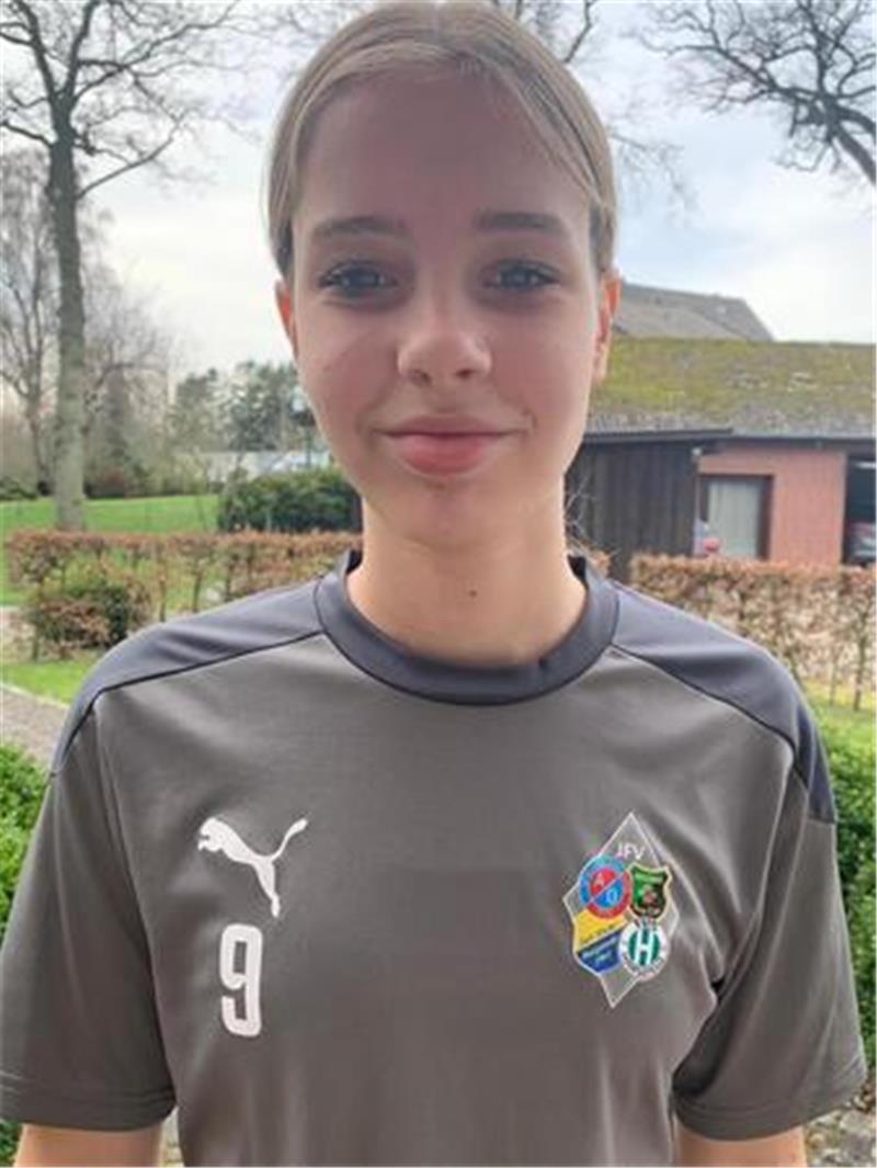 Kaya Schmetgens spielt noch bei den Jungs des JFV A/O/B/H/H mit.