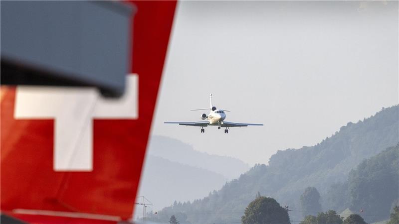 Schweiz nach Zollschock im Krisenmodus Kehrt mit leeren Händen zurück: die Bundespräsidentin konnte den Zollschock nicht abwenden.