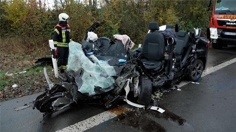 Sechs Menschen sterben bei Unfall im Münsterland Kein Beteiligter des Unfalls überlebte.