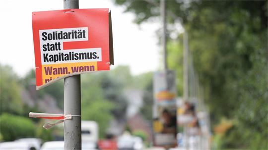 Kein Kavaliersdelikt: Die Beschädigung von Wahlplakaten kann rechtliche Konsequenzen nach sich ziehen. (Archiv)