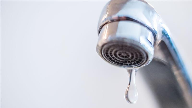 Kein Wasser: 250 Haushalte in Celle sind nach einem Rohrbruch von der Versorgung abgeschnitten. (Symbolbild)